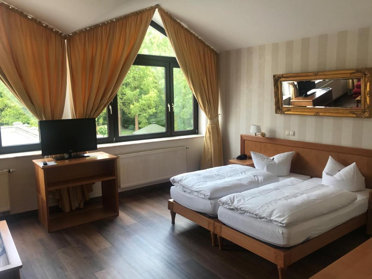 Burg Wegberg Hotel & Eventlocation Экстерьер фото
